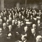 SPR:n puheenjohtaja Mannerheim edustamassa Suomea Kansainvälisen Punaisen Ristin XII konferenssin täysistunnossa Genevessä 1925.