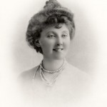 Vuonna 1892 Mannerheim solmi avioliiton neiti Anastasia Arapovan (Arapoff) kanssa. 